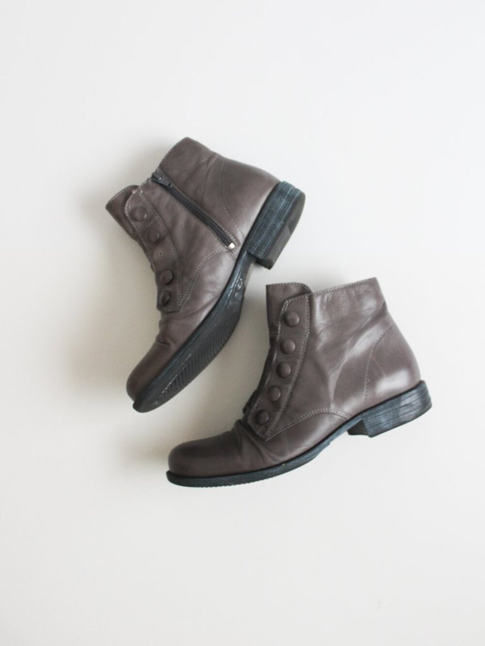 Miz Mooz Louise Leather Ankle Boots in Graphite Size 9
